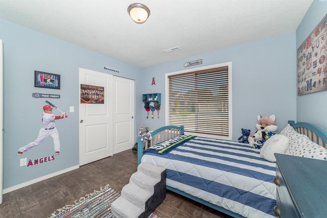 5704 Belmont Dr, Pasco, WA 99301