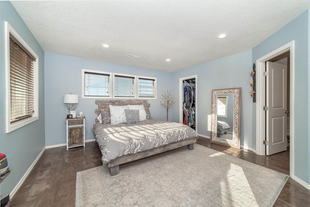 5704 Belmont Dr, Pasco, WA 99301