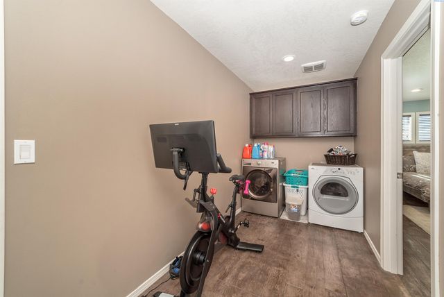 5704 Belmont Dr, Pasco, WA 99301