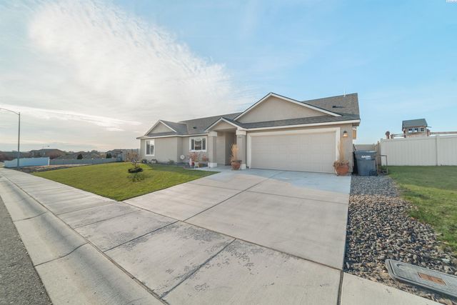 5704 Belmont Dr, Pasco, WA 99301