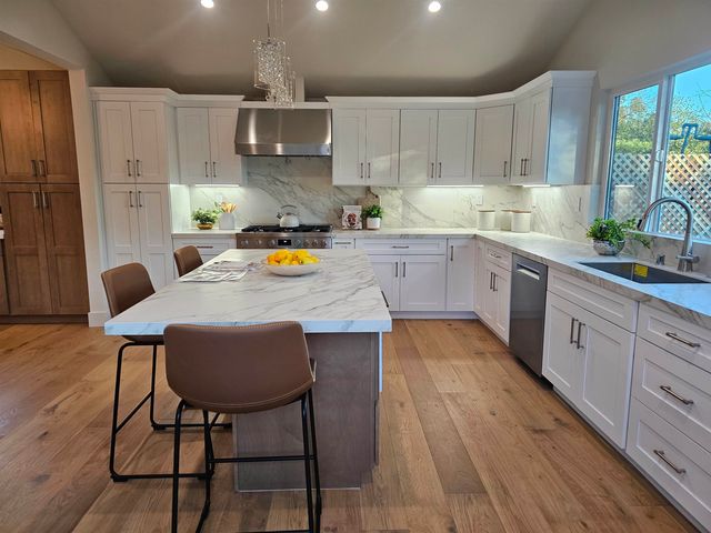 3161 Plymouth Rd, Lafayette, CA 94549