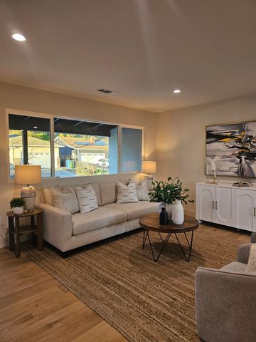 3161 Plymouth Rd, Lafayette, CA 94549