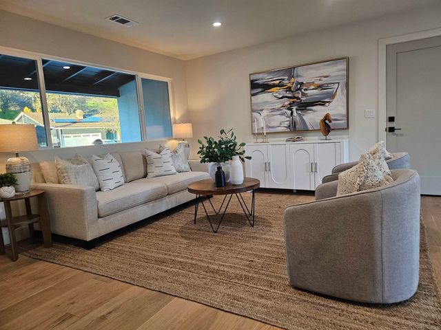 3161 Plymouth Rd, Lafayette, CA 94549