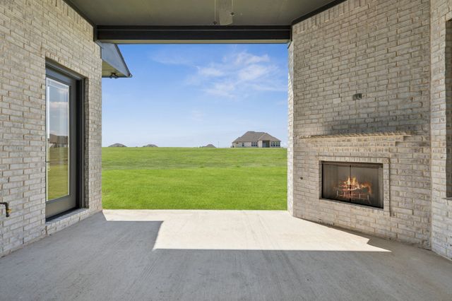 113 Waterfall Way, Waxahachie, TX 75165