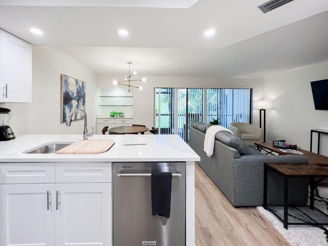 1605 S Us Highway 1 C103, Jupiter, FL 33477