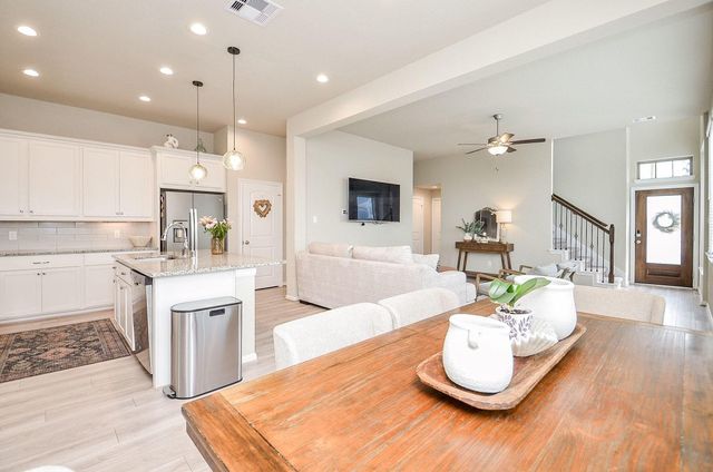 5146 Prairie Terrace Lane, Fulshear, TX 77441