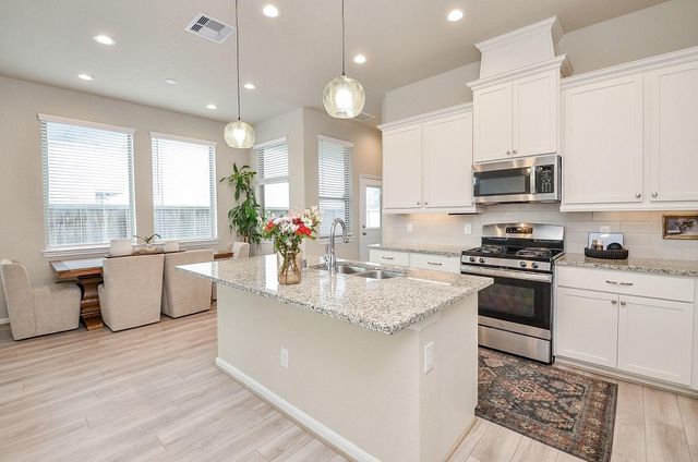 5146 Prairie Terrace Lane, Fulshear, TX 77441