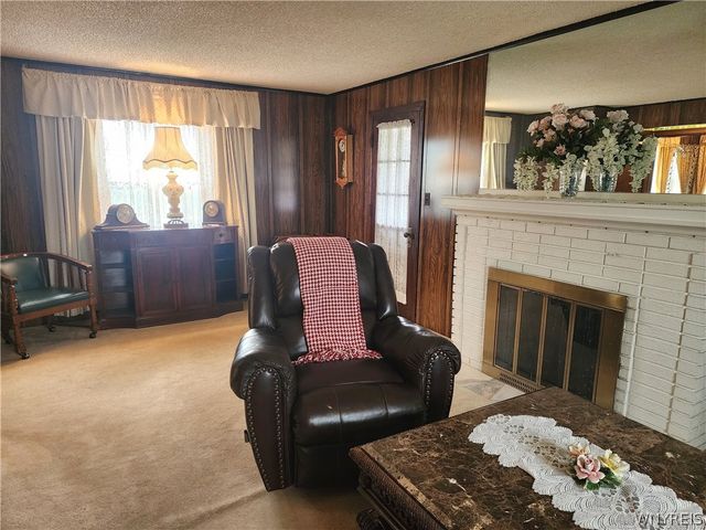 5009 Lake Shore Road, Hamburg, NY 14075