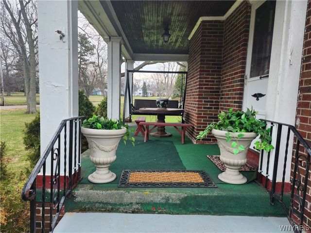 5009 Lake Shore Road, Hamburg, NY 14075