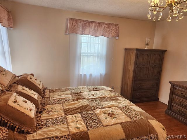 5009 Lake Shore Road, Hamburg, NY 14075