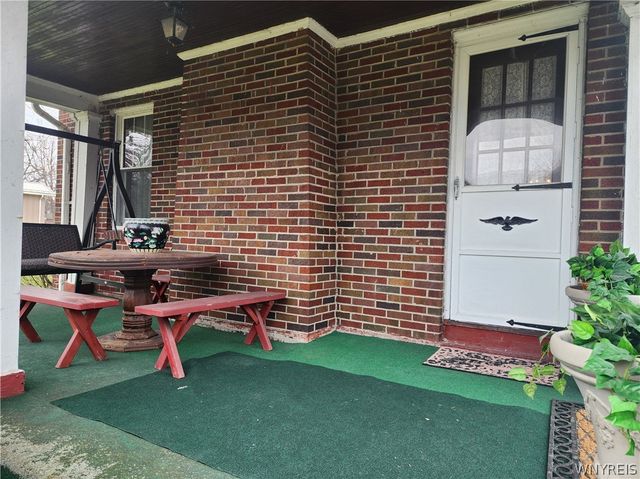 5009 Lake Shore Road, Hamburg, NY 14075
