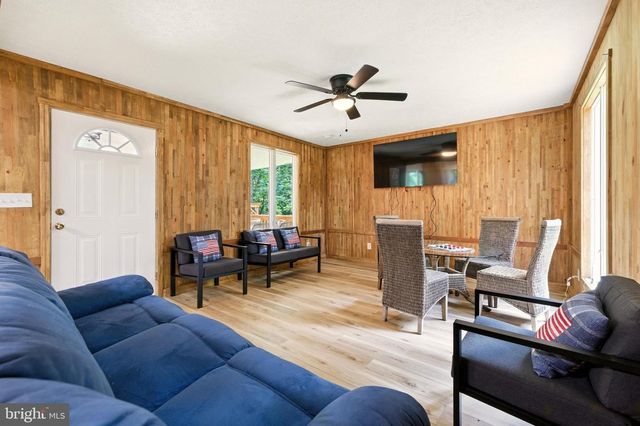 114 AMERICANA ROAD, Luray, VA 22835