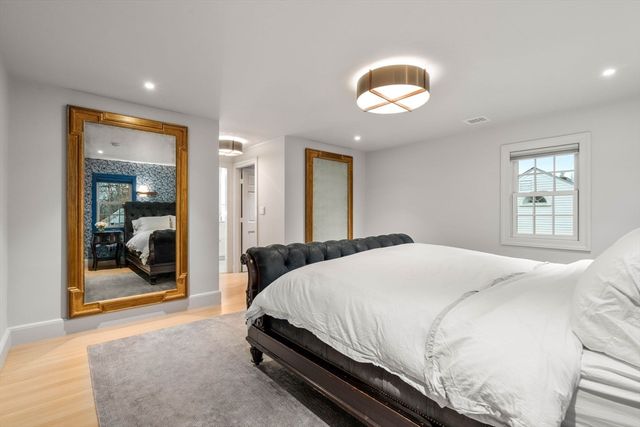 32 Pickwick Road, Newton, MA 02465