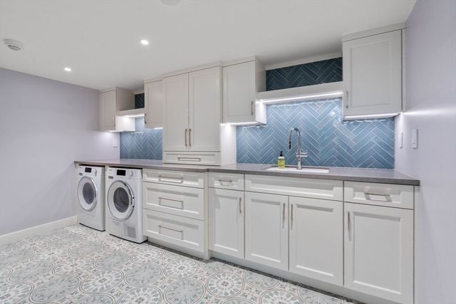 32 Pickwick Road, Newton, MA 02465