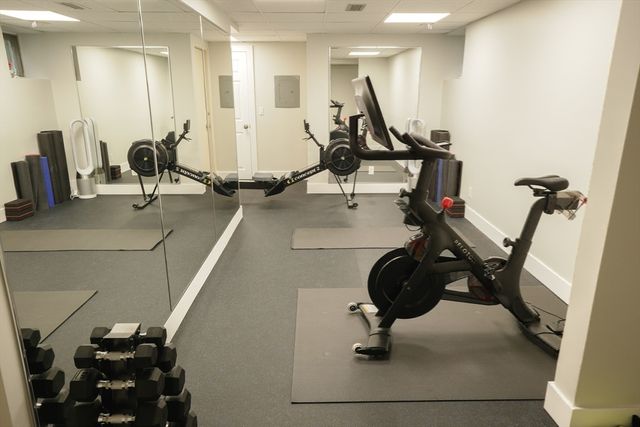 32 Pickwick Road, Newton, MA 02465