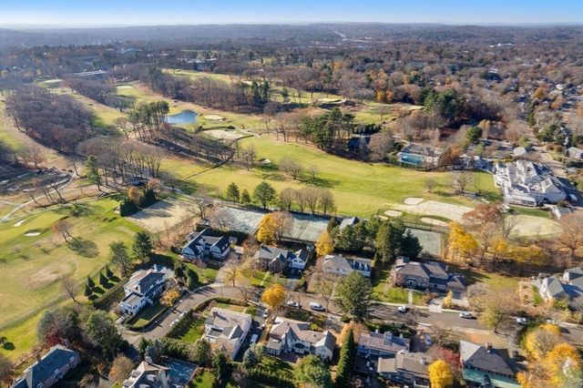 32 Pickwick Road, Newton, MA 02465