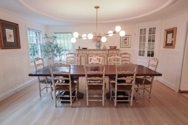 32 Pickwick Road, Newton, MA 02465