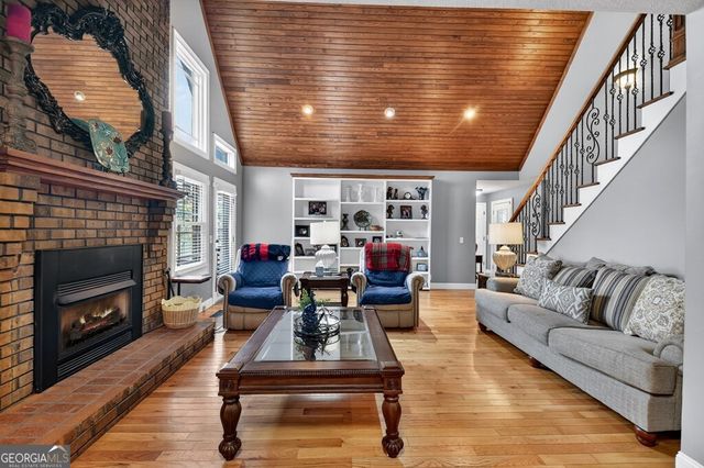 240 Hancock Drive, Ellijay, GA 30540