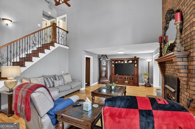 240 Hancock Drive, Ellijay, GA 30540