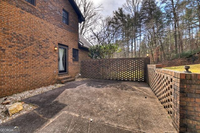 240 Hancock Drive, Ellijay, GA 30540