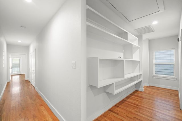 206 Burr Street A, Houston, TX 77011