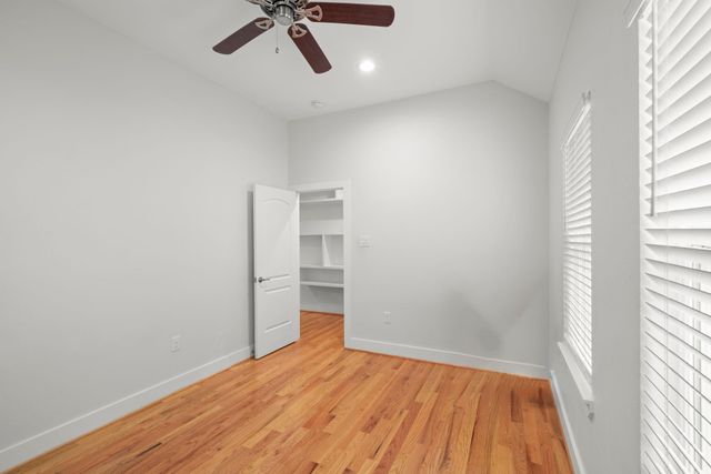206 Burr Street A, Houston, TX 77011