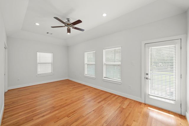 206 Burr Street A, Houston, TX 77011