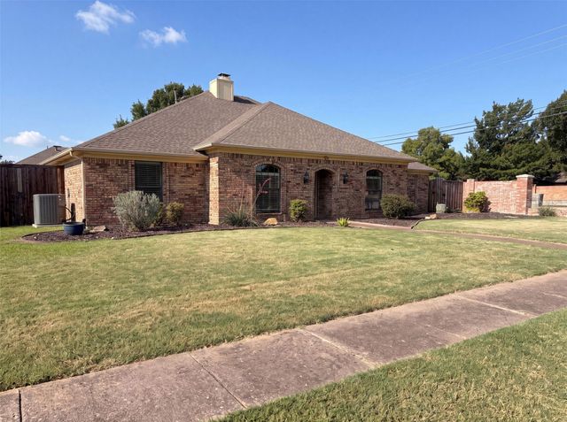 3032 Laguna Drive, Plano, TX 75023