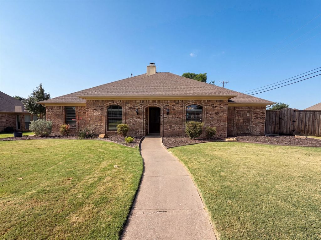 3032 Laguna Drive, Plano, TX 75023