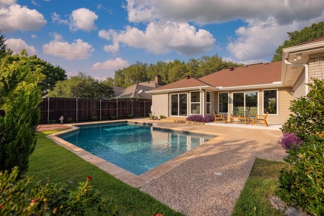 7332 Arbor Oaks Drive, Dallas, TX 75248
