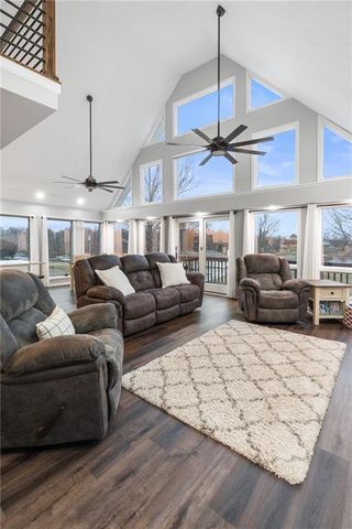 385 Lake Viking Terrace, Gallatin, MO 64640