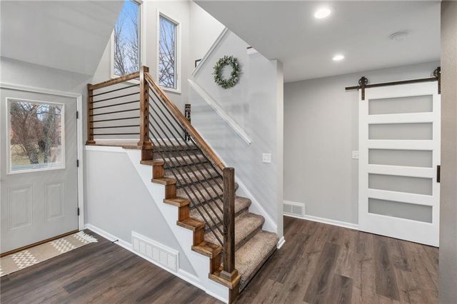 385 Lake Viking Terrace, Gallatin, MO 64640