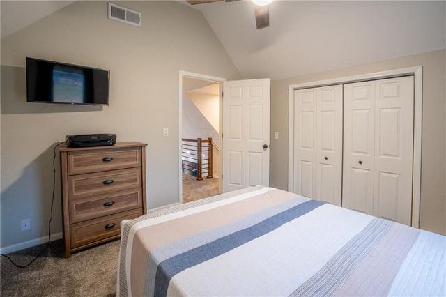 385 Lake Viking Terrace, Gallatin, MO 64640