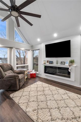 385 Lake Viking Terrace, Gallatin, MO 64640