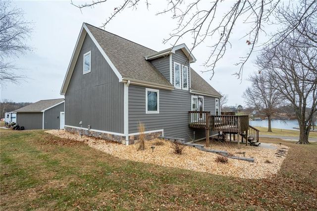 385 Lake Viking Terrace, Gallatin, MO 64640