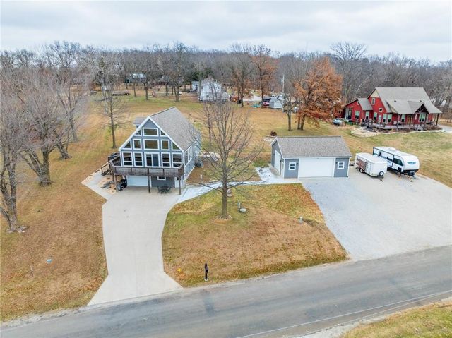385 Lake Viking Terrace, Gallatin, MO 64640