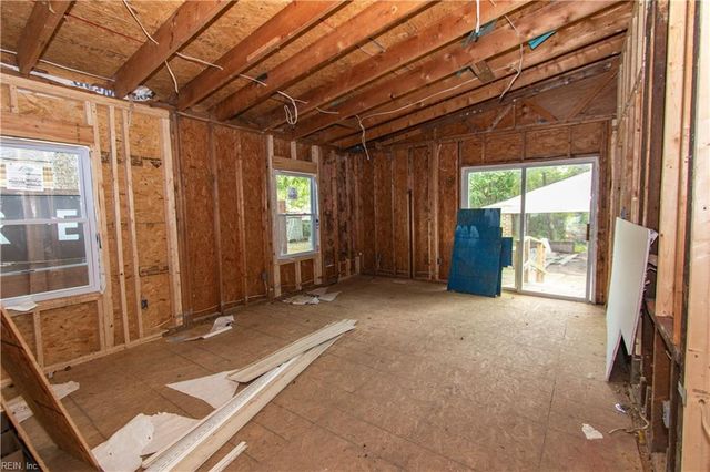 1806 Victoria BLVD, Hampton, VA 23661