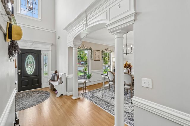 3020 Shady Glen Cir, Murfreesboro, TN 37128