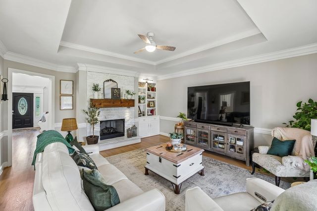 3020 Shady Glen Cir, Murfreesboro, TN 37128