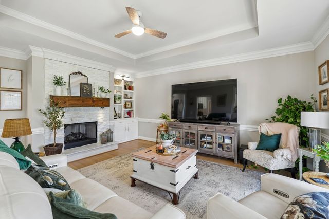 3020 Shady Glen Cir, Murfreesboro, TN 37128