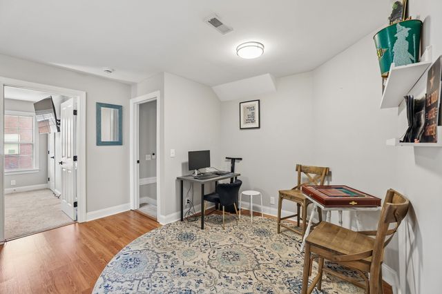 3020 Shady Glen Cir, Murfreesboro, TN 37128