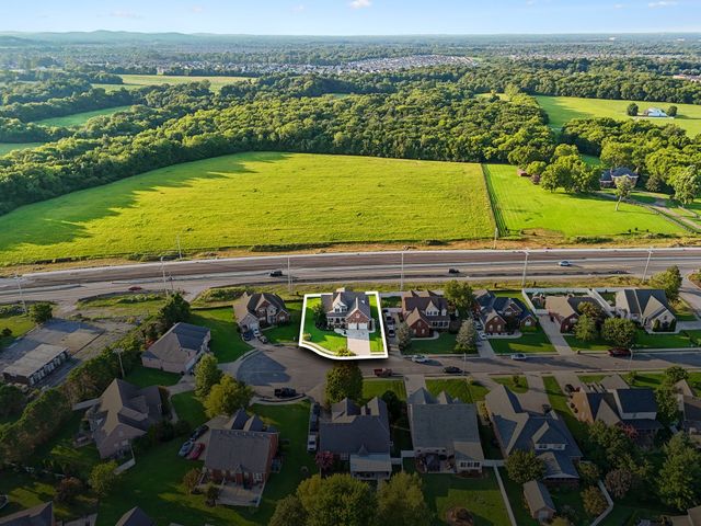 3020 Shady Glen Cir, Murfreesboro, TN 37128