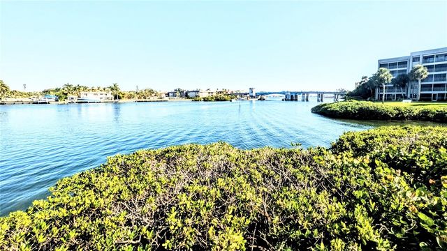 6327 MIDNIGHT PASS RD ROAD 999, Sarasota, FL 34242