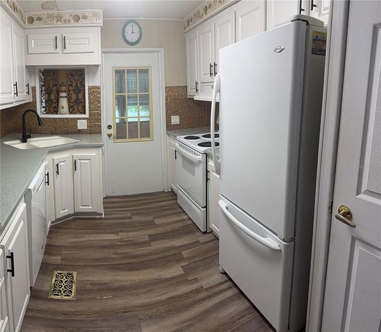 3301 ALT 19 130, Dunedin, FL 34698