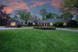 3952 Cottontail Lane, Bloomfield Hills, MI 48301