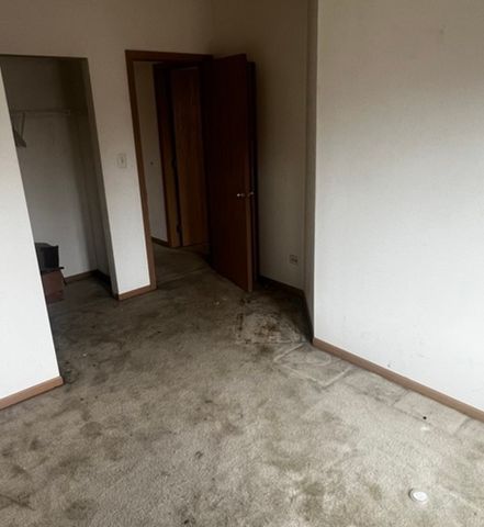 527 W 76th Street, Chicago, IL 60620