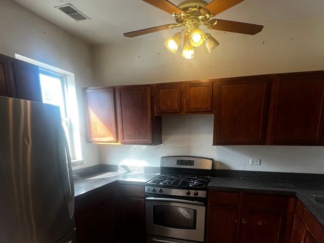 527 W 76th Street, Chicago, IL 60620