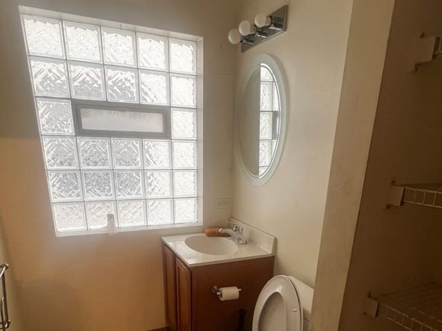 527 W 76th Street, Chicago, IL 60620