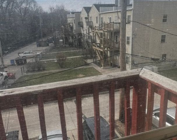 527 W 76th Street, Chicago, IL 60620