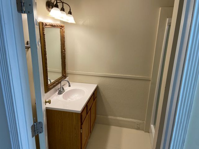 2440 W Lexington Street, Chicago, IL 60612